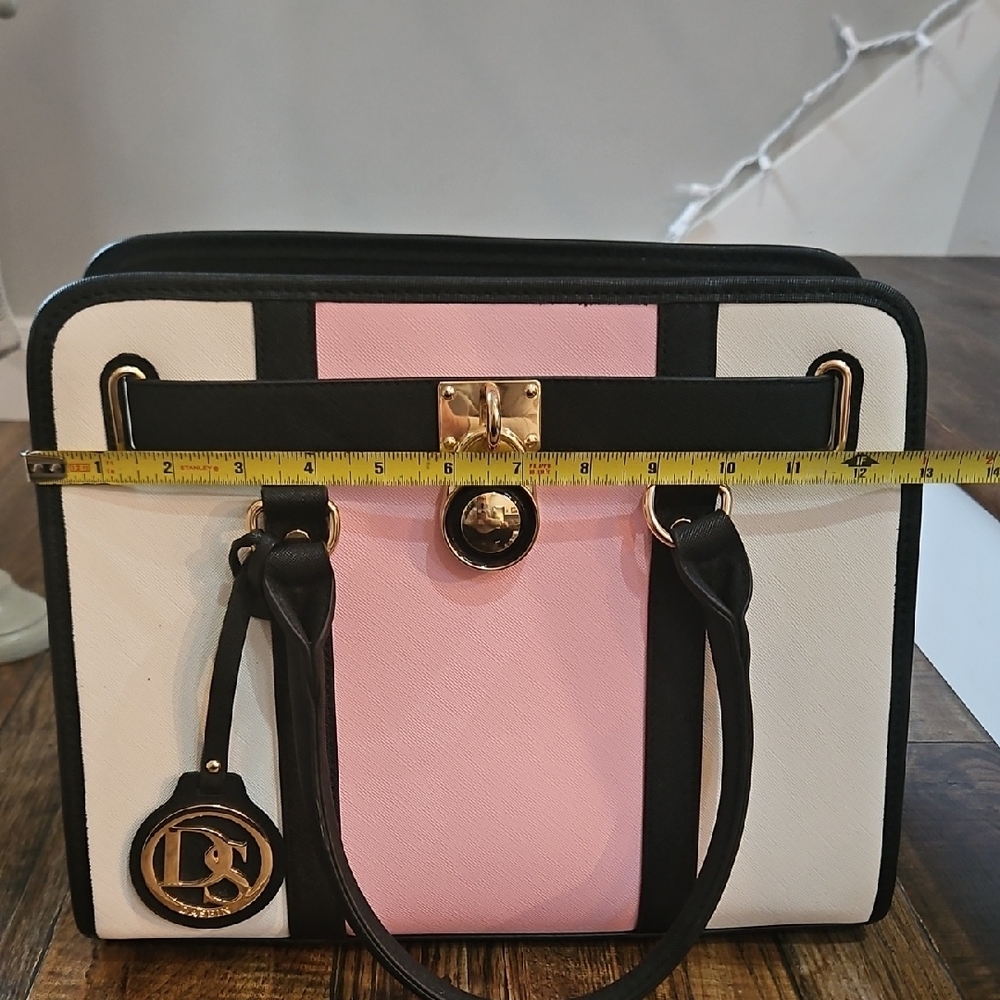Elegant DS Black, Pink, and White Large Handbag with Gold Accents.... - Picture 8 of 9